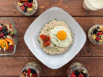 Porridge γλυκό ή αλμυρό για πρωινό, θρεπτικό και χορταστικό, μια υγιεινή συνταγή γεμάτη ωφέλη για την υγεία.