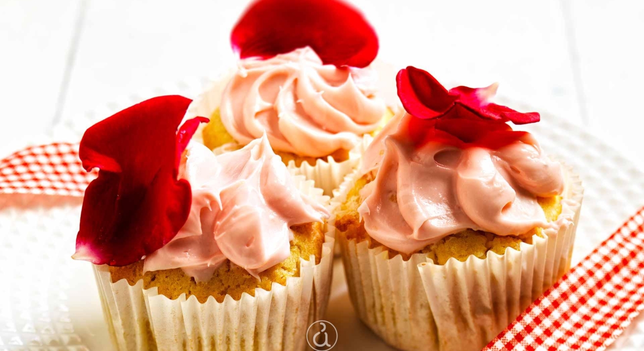 cupcakes τριαντάφυλλο