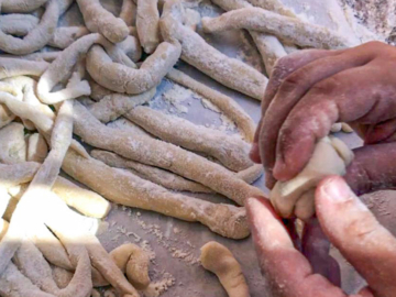 Ελληνική παραδοσιακή κουζίνα: κάθε τόπος και μια ξεχωριστή παράδοση στο φαγητό