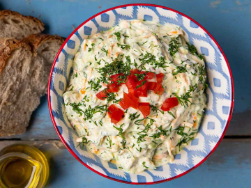 Τζατζίκι με αβοκάντο