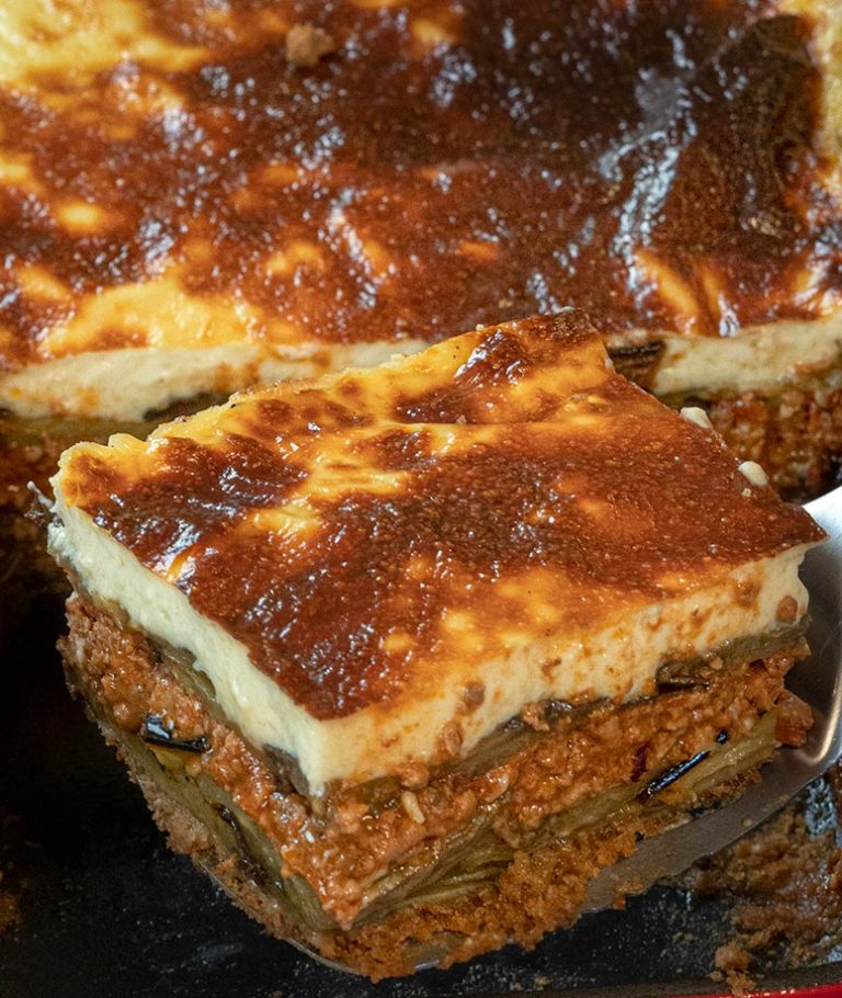 Συνταγες για μουσακα της Αργυρως. Μυστικα και συμβουλες για τις καλυτερες συνταγες απο την Αργυρω Μπαρμπαριγου. Θα τα βρεις ολα στο argiro.gr