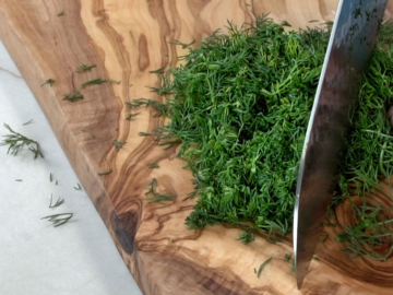 Πώς να ψιλοκόψω τον άνηθο;