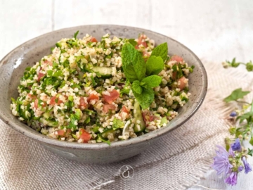 Ταμπουλέ σαλάτα με ελληνική γεύση