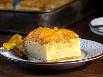 Εύκολο γαλακτομπούρεκο με σιμιγδάλι