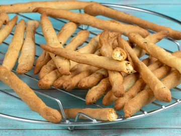 Κριτσίνια με τυρί