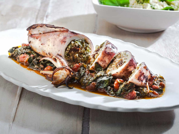 Καλαμάρια γεμιστά με κινόα