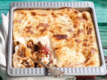 Κανελόνια με κιμά και κρέμα γάλακτος