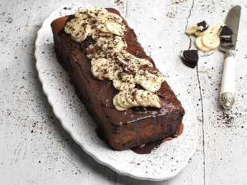 Κέικ με βρώμη και μπανάνα