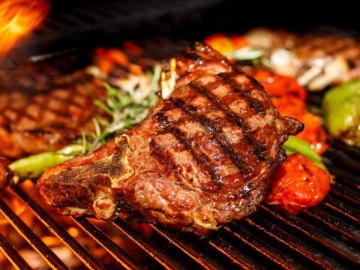 Τσικνοπέμπτη, η γιορτή της κρεοφαγίας