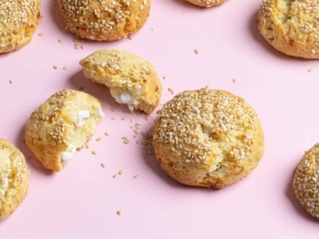 Τυροψωμάκια