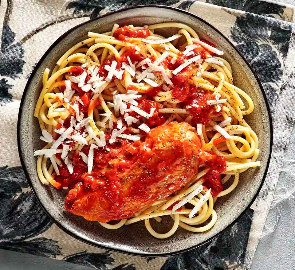 κόκορασ κοκκινιστοσ - κοκορασ μακαροναδα