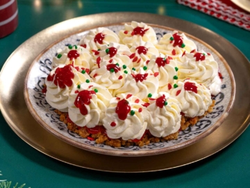 Επιδόρπιο με τυρί κρέμα και κουλί φράουλας