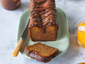 Κέικ πρωτεΐνης με ταχίνι