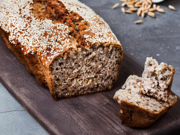 Ψωμί σίκαλης με δίκοκκο σιτάρι, καρύδια και γλυκάνισο