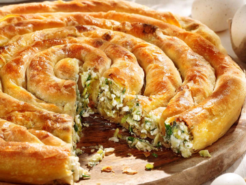 Στριφτή πρασοτυρόπιτα