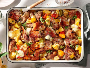 Αρνάκι στο ταψί με λαχανικά και βότανα