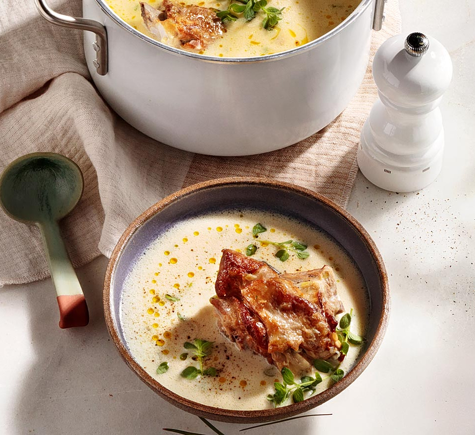 κατσικάκι με γιαούρτι και ρίγανη