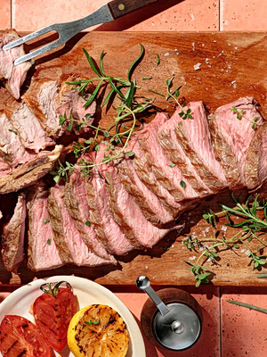 Ζουμερό T-Bone στη σχάρα